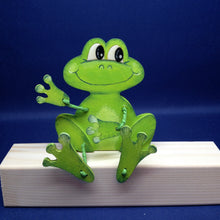 Lade das Bild in den Galerie-Viewer, Frosch aus Holz,
Schlenker-Figur mit Papierdraht-Armen und Beinen Frosch zu bemalen, mit Kindern malen, Schlenker Tiere aus Holz zum setzen, Tiere aus Holz basteln, Basteln mit Kindern, Dekoration mit Kindern gestalten, Jahrsesdeko basteln, Frühjahrsdekoration gestalten, Bastelset aus Holz, Bastelset für Bauernhof, Frösche aus Holz basteln, Frösche aus Holz basteln, Frühjahrsdekoration gestalten, Frosch zu bemalen, Basteln mit Kindern, Schlenker Tiere aus Holz zum setzen, Dekoration mit Kindern gestalten,