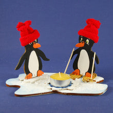 Lade das Bild in den Galerie-Viewer, 16cm Weihnachtsdeko gestalten, Bastelidee Weihnachten, Geschenkidee für Weihnachten, Pinguin im Winter gestalten, Pinguinpapa aus Holz, basteln mit Kindern einfach, weihnachtliches Bastelset, Tiere basteln mit Holz, Pinguine malen, Weihnachtsdekoration, Weihnachtsbasteln, Pinguin aus Holz basteln, Geschenkidee für Weihnachten, Pinguin im Winter gestalten, Pinguinpapa aus Holz, weihnachtliches Bastelset, Weihnachtsbasteln, Pinguin aus Holz basteln, Tiere basteln mit Holz, Weihnachtsdekoration, basteln mit