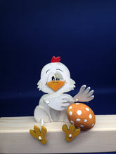Lade das Bild in den Galerie-Viewer, Henne aus Schlenker-Figur Bastelideen für Ostern, Ostereier gestalten, basteln zu Ostern mit Kindern, basteln für Osterdeko, Bastelset aus Holz zum Basteln, Osterbasteln einfach mit Kindern, Ostergeschenk selber basteln, Osterdekoration aus Holz gestalten, Osterdeko selbst gestalten, Küken aus Holz, Küken aus Holz bemalen, Küken aus Holz, Ostergeschenk selber basteln, Osterdeko selbst gestalten, basteln zu Ostern mit Kindern, Osterdekoration aus Holz gestalten, Osterbasteln einfach mit Kindern, basteln fü