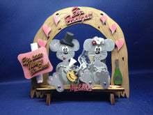 Lade das Bild in den Galerie-Viewer, Schilder für den Eingang, Schild zur Geburt, Schild zum Geburtstag, Schild zur Taufe, Schild zur Hochzeit basteln, Schilder aus Holz, Basteln mit Holz für Kinder, Türschild, Schilder zum Basteln, Holz bemalen, Schild fürs Kinderzimmer, Basteln mit Holz, Holzideen , BAH 7320