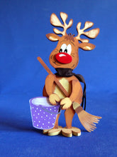 Lade das Bild in den Galerie-Viewer, Rentier aus Holz,
Standfigur Rentier zu Weihnachten gestalten, Bastelidee Weihnachten, Bastelset Weihnachten, Weihnachtsdekoration, basteln mit Kindern, weihnachtliches Bastelset, Winter Tiere basteln mit Holz, Rentier zum stellen malen, Weihnachtsbasteln, Geschenkidee für Weihnachten, Rentier aus Holz, Weihnachtsdeko gestalten, Bastelset Weihnachten, weihnachtliches Bastelset, Weihnachtsdeko gestalten, Geschenkidee für Weihnachten, Rentier zum stellen malen, Rentier zu Weihnachten gestalten, Weihnachtsde