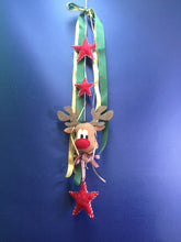 Lade das Bild in den Galerie-Viewer, Sterne aus Filz zum Nähen Weihnachtsbasteln, Basteln Weihnachtszeit, Nähen für Kinder, Dekoidee Weihnachten, Basteln mit Kindern Winter, Dekoidee Winter, Weihnachtsdeko nähen, Nähen mit Kindern, Basteln mit Kindern Weihnachten einfach, Weihnachtsgeschenke, Bastelideen aus Filz, Sterne nähen, Nähen für Anfänger, Sterne Nähset, Sterne aus Filz, Dekoidee Weihnachten, Weihnachtsgeschenke, Weihnachtsdeko nähen, Nähen für Kinder, Nähen mit Kindern, Basteln mit Kindern Weihnachten einfach, Basteln Weihnachtszeit