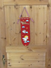 Lade das Bild in den Galerie-Viewer, Stern aus Holz in Dose 3,5cm basteln mit Kindern im Winter, Deko mit Sternen aus Holz gestalten, basteln mit Holz, Weihnachtsdekoration, Weihnachtsdeko gestalten, Bastelidee Winter, Sterne basteln Weihnachten, Winterdeko selbst gestalten, Geschenkidee für Weihnachten, Weihnachtsbasteln, Sterne malen, Sterne aus Holz basteln, STH 50D35