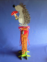 Lade das Bild in den Galerie-Viewer, Igel aus Holz, stehend, geschlossene Augen Tiere aus Holz malen, Igel aus Holz, Marienkäfer aus Holz basteln, Frühjahrsdekoration gestalten, Tiere aus Holz basteln, Käfer mit Kindern malen, Basteln mit Kindern, Haustiere malen, Dekoration mit Kindern gestalten, Geschenkideen zum basteln, Jahrsesdeko basteln, Igel zum Basteln, Kleinteile zum bemalen, Geschenkideen zum basteln, Haustiere malen, Tiere aus Holz malen, Tiere aus Holz basteln, Igel zum Basteln, Dekoration mit Kindern gestalten, Frühjahrsdekorat