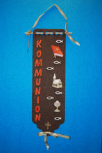 Lade das Bild in den Galerie-Viewer,   Holzfische, Holzteile für Firmung, Holzteile zum Selbstgestalten, Holzteile für Konfirmation, Kelche aus Holz, Einladungskarten basteln, Geschenke zur Taufe, Fische aus Holz, Holzteile für alle Anlässe, Holzteile für Kommunion, Holzteilchen zur Deko, Tischdeko Selbermachen, Holzteile zur Taufe, Puzzlekreuz, Holzkreuze,  KFH 33D30