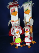 Lade das Bild in den Galerie-Viewer, Henne als Pfahltier aus Holz Küken aus Holz, basteln zu Ostern mit Kindern, Ostereier gestalten, Osterdekoration aus Holz gestalten, Osterdeko selbst gestalten, Ostergeschenk selber basteln, Bastelideen für Ostern, Osterbasteln einfach mit Kindern, Küken aus Holz bemalen, Bastelset aus Holz zum Basteln, basteln für Osterdeko, Küken aus Holz, Bastelideen für Ostern, Ostergeschenk selber basteln, Osterdeko selbst gestalten, basteln zu Ostern mit Kindern, Ostereier gestalten, basteln für Osterdeko, Osterdeko