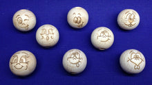 Lade das Bild in den Galerie-Viewer, lachend Kugel mit Gesicht, Gesichter für Blumenkinder, Kinderbasteln, Basteln mit Kinder, Gesicht, Zubehör Blumenkinder, Holzkugel mit Gesicht, Kugel mit Gesicht, Kinderbasteln, Zubehör Blumenkinder, Basteln mit Kinder, Gesichter für Blumenkinder, Gesicht, Holzkugel mit Gesicht, KUG 0325