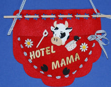 Lade das Bild in den Galerie-Viewer, 6cm Kühe aus Holz basteln, Bastelideen für Kinder, Kuh gestalten, Jahresdeko malen, Basteln mit Kinder, Bastelidee für Kinder, Frühjahrsdeko, Basteln mit Holzteile, Dekoidee Bauernhof basteln, Kleine Holzteile, Bastelset aus Holz, Holzteile bemalen, Basteln mit Holz für Kinder, Bauernhoftiere basteln mit Holz, Bastelbedarf aus Holz, Kleine Holzteile, Frühjahrsdeko, Basteln mit Holzteile, Kühe aus Holz basteln, Dekoidee Bauernhof basteln, Basteln mit Kinder, Basteln mit Holz für Kinder, Kuh gestalten, Holz