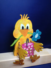 Lade das Bild in den Galerie-Viewer, Küken aus Schlenker-Figur Küken aus Holz, Ostereier gestalten, Osterbasteln einfach mit Kindern, Küken aus Holz bemalen, Osterdekoration aus Holz gestalten, Bastelideen für Ostern, basteln für Osterdeko, basteln zu Ostern mit Kindern, Osterdeko selbst gestalten, Bastelset aus Holz zum Basteln, Ostergeschenk selber basteln, Küken aus Holz, Osterdeko selbst gestalten, Bastelideen für Ostern, Osterbasteln einfach mit Kindern, basteln für Osterdeko, Osterdekoration aus Holz gestalten, Bastelset aus Holz zum B