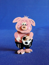 Lade das Bild in den Galerie-Viewer, 2,5cm Holzideen , Basteln zum Vatertag, Basteln mit Holz, Fußballschuhe, Holzteile, Holzteile bemalen, Streuteile Holz, Basteln für Opa, Fußball zum Bemalen, Sportgeräte zum Basteln, Kleine Holzteile, Basteln mit Holzteile, Basteln für Jungs, Basteln mit Kinder, Holzkunst, Holz bemalen, Basteln mit Holz, Holz bemalen Acryl, Basteln für Jungs, Holzkunst, Basteln zum Vatertag, Holz bemalen, Basteln für Opa, Streuteile Holz, Fußball zum Bemalen, Holzteile bemalen, Kleine Holzteile, Basteln mit Holz, Sportger