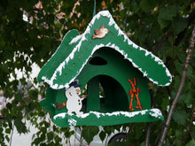 Lade das Bild in den Galerie-Viewer, Schneemann mit Zylinder und Besen aus Holz Schneemann aus Holz gestalten, Bastelidee Winter, Weihnachtsdeko gestalten, Weihnachtsdekoration, Geschenkidee für Weihnachten, basteln mit Kindern im Winter, Winterdeko selbst gestalten, Schneemann basteln Weihnachten, basteln mit Holz, Weihnachtsbasteln, Schneemann malen, Schneemann aus Holz basteln, Bastelidee Winter, Schneemann malen, Weihnachtsdekoration, basteln mit Kindern im Winter, Schneemann aus Holz gestalten, Winterdeko selbst gestalten, Weihnachtsdek