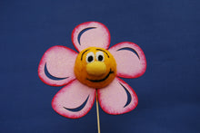 Lade das Bild in den Galerie-Viewer, Blume Bastelsets zum Trockenfilzen / Nadelfilzen Filzset, Nadelfizen, Blume zum Filzen, Basteln mit Kindern, Basteln mit Filz, Bastelideen zum Filzen, Tiere trocken filzen, Lustige Figuren zum Filzen, Filzen mit Kindern, Blume zum Filzen, Basteln mit Kindern, Nadelfizen, Filzset, Lustige Figuren zum Filzen, Tiere trocken filzen, Filzen mit Kindern, Basteln mit Filz, Bastelideen zum Filzen, RGH 1506SB