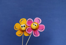 Lade das Bild in den Galerie-Viewer, Blume Bastelsets zum Trockenfilzen / Nadelfilzen Filzset, Lustige Figuren zum Filzen, Filzen mit Kindern, Tiere trocken filzen, Bastelideen zum Filzen, Blume zum Filzen, Nadelfizen, Basteln mit Filz, Basteln mit Kindern, Basteln mit Kindern, Bastelideen zum Filzen, Tiere trocken filzen, Nadelfizen, Basteln mit Filz, Lustige Figuren zum Filzen, Blume zum Filzen, Filzset, Filzen mit Kindern, RGH 1506SB