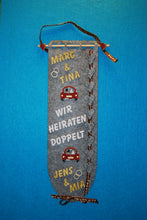 Lade das Bild in den Galerie-Viewer, Hochzeitsauto aus Holz Hochzeitsgeschenk selbermachen, Hochzeitsdeko, Hochzeitsdeko aus Holz, Brautpaar aus Holz basteln, Holzideen , Hochzeits Einladung, Hochzeitskarte basteln, Holzkunst, Holzteile für hochzeit, Holz bemalen, Hochzeits Danke Karten basteln, Holz bemalen mit Acryl, Herzen aus Holz, Basteln mit Holz,  Basteln mit Holz, Holz bemalen mit Acryl, Holz bemalen, Hochzeitsgeschenk selbermachen, Holzteile für hochzeit, Hochzeitsdeko, Herzen aus Holz, Hochzeits Einladung, Holzideen , Hochzeits Dank