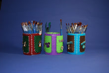 Lade das Bild in den Galerie-Viewer, Fussball als Knopf 2,5 cm Knöpfe zum Dekorieren, Tiereknöpfe, Fussball Knopf, Knopf zum Nähen, Knopf aus Holz, Knöpfe zum Bemalen, Holzknopf, Knöpfe, Knopf zum Basteln, Knöpfe mit Gesicht, BUH 5825