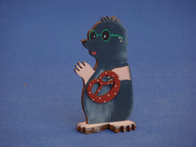 Lade das Bild in den Galerie-Viewer, Brezen aus Holz Geschenk zum Geburtstag, Tischdeko selber machen, Lederhose aus Holz, Basteln mit Holzteilen, Basteln mit Kindern, Karte zum Geburtstag basteln, Maßkrug aus Holz, Streuteile Holz, Basteln mit Holz, Deco für Gartenparty, Streuteile basteln, Holzteile bemalen, Dirnd Trachtenhut aus Holz, Kleine Holzteile, Holzteilechen, Deco Bierfeste, Oktoberfestdeko, Einladungskarten basteln, Streuteile diy, Holzteile zum Selbstgestalten,  Einladungskarten basteln, Karte zum Geburtstag basteln, Holzteile be