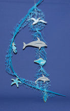 Lade das Bild in den Galerie-Viewer, Fotoalbum basteln, Fotobuch gestalten, Jahrsesdeko basteln, Meerestiere malen, Dekoration mit Kindern gestalten, Kleine Tiere aus Holz, Bastelzubehör aus Holz, Schilder mit Meerestieren gestalten, Muscheln bemalen, Basteln mit Kindern, Maritime Erinnerung basteln, MAJ 7012