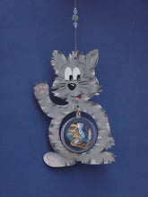 Lade das Bild in den Galerie-Viewer, Schriftzug Für Dich 2 zeilig aus Holz Bastelideen mit Holz, Geburtstags Schriftzug, Holzkunst, Eingangsschild, Weihnachtsgeschenkanhänger, Schriftzug Bastelartikel, Schriftzüge bemalen, Holzteile bemalen, Basteln mit Holz, Schriftzüge aus Holz, Schriftzug Bastelartikel, Schriftzüge aus Holz, Holzteile bemalen, Holzkunst, Bastelideen mit Holz, Schriftzüge bemalen, Weihnachtsgeschenkanhänger, Eingangsschild, Basteln mit Holz, Geburtstags Schriftzug, SZH 9811