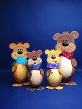 Lade das Bild in den Galerie-Viewer, Dicker Bär aus Holz und Styropor Bastelideen mit Styropor, Geschenke zur Geburt, Geburtstagsgeschenk basteln, Bastelideen Tiere, Deko mit Kindern gestalten, Basteln für Kinder, Jahresdeko Tiere, Tiere aus Holz, Basteln mit Kindern, Bär zum Basteln, Teddys selber machen, Tiere selber basteln, Tiere selber basteln, Geschenke zur Geburt, Deko mit Kindern gestalten, Basteln für Kinder, Teddys selber machen, Bastelideen mit Styropor, Basteln mit Kindern, Geburtstagsgeschenk basteln, Bär zum Basteln, Tiere aus