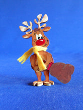 Lade das Bild in den Galerie-Viewer, Rentier aus Holz,
Standfigur Rentier zum stellen malen, Rentier aus Holz, Geschenkidee für Weihnachten, Bastelidee Weihnachten, weihnachtliches Bastelset, Bastelset Weihnachten, Weihnachtsdeko gestalten, Rentier zu Weihnachten gestalten, Winter Tiere basteln mit Holz, basteln mit Kindern, Weihnachtsbasteln, Weihnachtsdekoration, Weihnachtsbasteln, Weihnachtsdekoration, Weihnachtsdeko gestalten, Rentier zu Weihnachten gestalten, Bastelidee Weihnachten, weihnachtliches Bastelset, Rentier zum stellen malen,