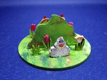 Lade das Bild in den Galerie-Viewer, 2 x Mini-Diorama aus Holz Basteln mit holzteile, Holz kunst, Basteln mit Holz, Holzteile diy, Diorama basteln mit Kinder, Osterideen zum Basteln, Basteln mit Holz, Häuser aus Holz, Holzteile bemalen, Basteln mit Holz für Babys, Gläser gestalten, Bastel Ideen , Hund Ente bemalen, Kleine Holzteile, Holz bemalen Acryl, Kleine Holzteile, Basteln mit holzteile, Basteln mit Holz, Holzteile diy, Gläser gestalten, Holzteile bemalen, Häuser aus Holz, Basteln mit Holz für Babys, Diorama basteln mit Kinder, Bastel I