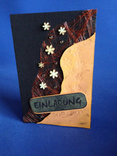 Lade das Bild in den Galerie-Viewer, Einladung Schriftzug in Schreibschrift aus Holz Holzteile bemalen, Schriftzug Bastelartikel, Schriftzüge bemalen, Holzkunst, Einladungskare Basteln, Schriftzüge aus Holz, Basteln mit Holz, Bastelideen mit Holz, Einladungskare Basteln, Schriftzug Bastelartikel, Schriftzüge bemalen, Basteln mit Holz, Schriftzüge aus Holz, Holzteile bemalen, Holzkunst, Bastelideen mit Holz, SZH 7596