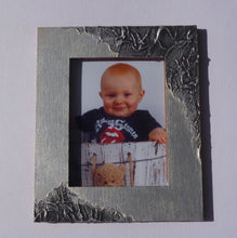 Lade das Bild in den Galerie-Viewer, Basteln mit Holz für Kinder, Schilder zum Basteln, Schilder aus Holz, Schild zum Geburtstag, Schild zur Hochzeit basteln, Bilderrahmen aus Holz, Basteln mit Holz, Schilder für den Eingang, Schild fürs Kinderzimmer, Holzideen , Türschild, Schild zur Taufe, Holz bemalen, Schild zur Geburt, RPH 3314