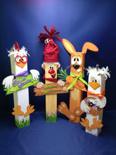 Lade das Bild in den Galerie-Viewer, Pfahltier Gockel aus Holz Küken aus Holz bemalen, Osterbasteln einfach mit Kindern, Bastelset aus Holz zum Basteln, Bastelideen für Ostern, basteln für Osterdeko, Ostergeschenk selber basteln, Ostereier gestalten, Osterdeko selbst gestalten, Küken aus Holz, Osterdekoration aus Holz gestalten, basteln zu Ostern mit Kindern, basteln für Osterdeko, Küken aus Holz bemalen, Küken aus Holz, Ostereier gestalten, Ostergeschenk selber basteln, Osterdeko selbst gestalten, Bastelideen für Ostern, basteln zu Ostern m