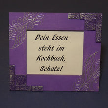 Lade das Bild in den Galerie-Viewer, Schild zur Geburt, Bilderrahmen aus Holz, Basteln mit Holz, Schild zur Taufe, Holz bemalen, Schilder für den Eingang, Türschild, Schilder aus Holz, Schild fürs Kinderzimmer, Schilder zum Basteln, Schild zum Geburtstag, Schild zur Hochzeit basteln, Holzideen , Basteln mit Holz für Kinder, RPH 3314