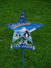 Lade das Bild in den Galerie-Viewer, Schild Schriftrolle aus Holz, schmal, in verschiednen Größen Schilder für den Eingang, Schild zum Geburtstag, Basteln mit Holz, Basteln mit Holz für Kinder, Schild zur Taufe, Türschild, Holz bemalen, Holzideen , Schild fürs Kinderzimmer, Schilder zum Basteln, Schild zur Geburt, Schild zur Hochzeit basteln, Schilder aus Holz, Holz bemalen, Türschild, Basteln mit Holz, Schild zur Hochzeit basteln, Schilder aus Holz, Schilder für den Eingang, Schild zum Geburtstag, Basteln mit Holz für Kinder, Schilder zum