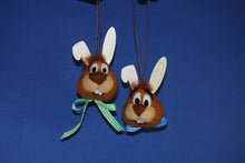 Lade das Bild in den Galerie-Viewer, Hasen Kopf Bastelsets zum Trockenfilzen / Nadelfilzen Basteln mit Kindern, Lustige Figuren zum Filzen, Nadelfizen, Filzen mit Kindern, Filzset, Basteln mit Filz, Bastelideen zum Filzen, Tiere trocken filzen, Hase zum Filzen, Basteln mit Kindern, Hase zum Filzen, Filzen mit Kindern, Filzset, Bastelideen zum Filzen, Nadelfizen, Basteln mit Filz, Tiere trocken filzen, Lustige Figuren zum Filzen, RGH 3510SB