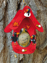 Lade das Bild in den Galerie-Viewer, 21cm Bastelidee für Kinder, Bastelset aus Holz, Rabe gestalten, Basteln mit Kindern, Basteln mit Holzteilen, Bastelbedarf aus Holz, Dekoidee Frühjahr basteln, Holzteile bemalen, Kleine Holzteile, Bastelideen für Kinder, Basteln mit Holz für Kinder, Rabe basteln mit Holz, Rabe aus Holz basteln, Rabe im Ei aus Holz, Jahresdeko malen, Dekoidee Kindergeburtstag,  Dekoidee Kindergeburtstag, Bastelbedarf aus Holz, Basteln mit Kindern, Kleine Holzteile, Rabe aus Holz basteln, Dekoidee Frühjahr basteln, Rabe gesta