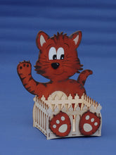 Lade das Bild in den Galerie-Viewer, Katze mir Körbchen aus Holz Kätzchen mit Kindern malen, Basteln mit Kindern, Schlenker Tiere aus Holz zum Setzen, Geschenkideen zum Basteln, Katze zum Bemalen, Bastelset für Bauernhof, Jahrsesdeko basteln, Dekoration mit Kindern gestalten, Frühjahrsdekoration gestalten, Tiere aus Holz basteln, Bastelset aus Holz, Katzen aus Holz basteln, KZB 4324SB