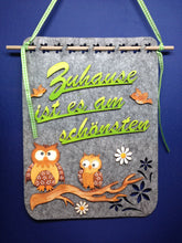 Lade das Bild in den Galerie-Viewer, Türschal aus Filz breit mit Blumen