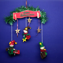 Lade das Bild in den Galerie-Viewer, Wichtel aus Filz Wichtel fädeln mit Kindern, Bastelset Weihnachten, Geschenkidee für Weihnachten, Weihnachtsbasteln, Bastelidee Weihnachten, Filz nähen mit Kindern, basteln mit Kindern, basteln mit Filz, Bastelset für Kinder, Wichtel basteln zu Weihnachten, Wichtel aus Filz, weihnachtliches Bastelset, Weihnachtsdekoration, Weihnachtsdeko gestalten, WHF 3510SB