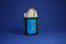 Lade das Bild in den Galerie-Viewer, Delphin als Knopf 3 cm Knopf zum Nähen, Knöpfe zum Bemalen, Knopf zum Basteln, Holzknopf, Knöpfe mit Gesicht, Tiereknöpfe, Delphin Knopf, Knöpfe zum Dekorieren, Knopf aus Holz, Knöpfe, BUH 4803