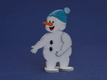 Lade das Bild in den Galerie-Viewer, Schneemann mit Mütze aus Holz, Standfigur Geschenkidee für Weihnachten, Bastelset Weihnachten, basteln mit Kindern im Winter, weihnachtliches Bastelset, Schneemann aus Holz basteln, Weihnachtsdekoration, Schneemann zum setzen malen, basteln mit Holz, Weihnachtsbasteln, Schneemann aus Holz gestalten, Weihnachtsdeko gestalten, Bastelidee Winter, Weihnachtsdekoration, Schneemann aus Holz gestalten, Schneemann zum setzen malen, Schneemann aus Holz basteln, basteln mit Kindern im Winter, Bastelset Weihnachten,