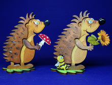 Lade das Bild in den Galerie-Viewer, 15cm Dekoration mit Kindern gestalten, Haustiere malen, Kleinteile zum bemalen, Tiere aus Holz basteln, Igel aus Holz, Basteln mit Kindern, Igel aus Holz basteln, Frühjahrsdekoration gestalten, Tiere aus Holz malen, Igel zum Basteln, Jahrsesdeko basteln, Geschenkideen zum basteln, Tiere mit Kindern malen, Frühjahrsdekoration gestalten, Tiere aus Holz basteln, Jahrsesdeko basteln, Dekoration mit Kindern gestalten, Basteln mit Kindern, Haustiere malen, Igel aus Holz, Tiere mit Kindern malen, Kleinteile zum