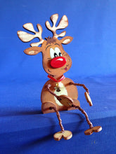 Lade das Bild in den Galerie-Viewer, Rentier aus Holz,
Schlenker-Figur Weihnachtsbasteln, Bastelidee Weihnachten, basteln mit Kindern, Weihnachtsdeko gestalten, Bastelset Weihnachten, Schlenker Tiere basteln mit Holz, Weihnachtsdekoration, Rentier zum setzen malen, Rentier zu Weihnachten gestalten, Geschenkidee für Weihnachten, weihnachtliches Bastelset, Rentier aus Holz, Bastelidee Weihnachten, Weihnachtsdekoration, basteln mit Kindern, weihnachtliches Bastelset, Geschenkidee für Weihnachten, Rentier zu Weihnachten gestalten, Weihnachtsdeko