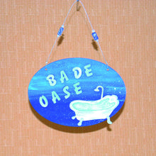 Lade das Bild in den Galerie-Viewer, Badewanne aus Holz Schild Badezimmer, Bad Schild, Türschild Bad, Dekoidee für Badezimmer, Türschild Badezimmer, Badezimmerdeko, Badewanne, Schild Badezimmer, Türschild Badezimmer, Dekoidee für Badezimmer, Bad Schild, Badewanne, Badezimmerdeko, Türschild Bad, BWH 3116