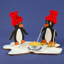 Lade das Bild in den Galerie-Viewer, 25cm Pinguinmama aus Holz, Pinguin aus Holz basteln, Weihnachtsbasteln, Pinguin im Winter gestalten, Geschenkidee für Weihnachten, Pinguine malen, weihnachtliches Bastelset, Bastelidee Weihnachten, basteln mit Kindern einfach, Weihnachtsdekoration, Tiere basteln mit Holz, Weihnachtsdeko gestalten, Geschenkidee für Weihnachten, Weihnachtsdeko gestalten, Pinguine malen, Tiere basteln mit Holz, weihnachtliches Bastelset, Weihnachtsdekoration, Pinguin aus Holz basteln, Weihnachtsbasteln, basteln mit Kindern e