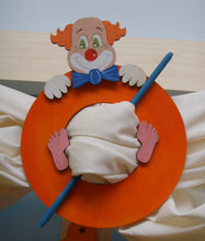 Lade das Bild in den Galerie-Viewer, Clown grinsend aus Holz Kinderbasteln, Clown zum Bemalen, Circuszeltdach zum Basteln, Basteln mit Holz für Kinder, Holz Bemalen Acryl, Holzkunst, Holz bemalen, Basteln mit Holz, Schirm zum Basteln, Holzideen , Basteln mit Kindern, Basteln mit Holz, Holzteile bemalen, Basteln mit Holz, Basteln mit Kindern, Holz bemalen, Clown zum Bemalen, Holzideen , Holzkunst, Basteln mit Holz für Kinder, Holz Bemalen Acryl, Schirm zum Basteln, Kinderbasteln, Circuszeltdach zum Basteln, Holzteile bemalen, Basteln mit Holz
