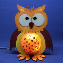 Lade das Bild in den Galerie-Viewer, 20cm Deko gestalten, Basteln mit Kindern, Bastelset Schwein, Nachtlicht für Kinder basteln, Tiere für Lichterketten basteln, Figuren bemalen, Jahresdeko basteln, Tiere aus Holz gestalten, Dekoration mit Kindern gestalten, Tiere basteln mit Holz, Bastelset aus Holz, Bastelidee für Kinder, Deko gestalten, Tiere für Lichterketten basteln, Nachtlicht für Kinder basteln, Bastelset aus Holz, Dekoration mit Kindern gestalten, Jahresdeko basteln, Tiere aus Holz gestalten, Bastelset Schwein, Bastelidee für Kinder,