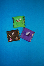 Lade das Bild in den Galerie-Viewer, Babyschuh als Knopf 2cm Tiereknöpfe, Knopf aus Holz, Knopf, Holzknopf, Knöpfe zum Dekorieren, Knöpfe zum Bemalen, Knöpfe mit Gesicht, Knöpfe, Knopf zum Basteln, Knopf zum Nähen, BUH 1702