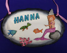 Lade das Bild in den Galerie-Viewer, Meerjungfrau aus Holz Dekoration mit Kindern gestalten, Meerestiere malen, Jahrsesdeko basteln, Fotoalbum basteln, Bastelzubehör aus Holz, Basteln mit Kindern, Maritime Erinnerung basteln, Fotobuch gestalten, Kleine Tiere aus Holz, Schilder mit Meerestieren gestalten, Meerjungfrau bemalen, Jahrsesdeko basteln, Bastelzubehör aus Holz, Schilder mit Meerestieren gestalten, Basteln mit Kindern, Meerestiere malen, Kleine Tiere aus Holz, Meerjungfrau bemalen, Maritime Erinnerung basteln, Fotoalbum basteln, Deko