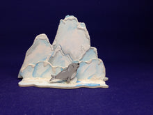 Lade das Bild in den Galerie-Viewer, Ständer mit Felsen aus Holz Holzständer, Ständer mit Felsen, Halter für Bastelartikel, Ständer für Tiere, Ständer mit Steine, Ständer mit Steine, Ständer für Tiere, Halter für Bastelartikel, Holzständer, Ständer mit Felsen, DAH 3514