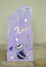 Lade das Bild in den Galerie-Viewer, Stern als Mobile aus Holz Weihnachtsdeko gestalten, Geschenkidee für Weihnachten, Sterne aus Holz basteln, Sterne basteln Weihnachten, basteln mit Kindern im Winter, Deko mit Sternen aus Holz gestalten, basteln mit Holz, Bastelidee Winter, Sterne malen, Weihnachtsdekoration, Winterdeko selbst gestalten, Weihnachtsbasteln, Bastelidee Winter, basteln mit Holz, Sterne malen, basteln mit Kindern im Winter, Geschenkidee für Weihnachten, Sterne basteln Weihnachten, Weihnachtsbasteln, Deko mit Sternen aus Holz g