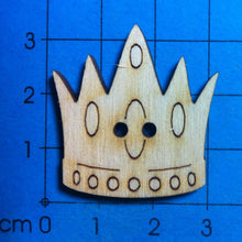Lade das Bild in den Galerie-Viewer, 3cm Krone Knopf, Knopf zum Basteln, Knöpfe zum Bemalen, Knopf zum Nähen, Knöpfe, Knöpfe mit Gesicht, Tiereknöpfe, Knopf aus Holz, Knöpfe zum Dekorieren, Holzknopf, Knöpfe mit Gesicht, Tiereknöpfe, Knopf zum Basteln, Holzknopf, Krone Knopf, Knopf zum Nähen, Knöpfe, Knopf aus Holz, Knöpfe zum Dekorieren, Knöpfe zum Bemalen, BUH 6330
