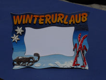 Lade das Bild in den Galerie-Viewer, Schlitten aus Holz Geschenkidee für Weihnachten, basteln mit Holz, basteln mit Kindern im Winter, Weihnachtsdeko gestalten, Weihnachtsdekoration, Bastelidee Winter, Schlitten malen, Schlitten basteln Weihnachten, Weihnachtsbasteln, Deko mit Schlitten aus Holz gestalten, Winterdeko selbst gestalten, Schlitten aus Holz basteln, basteln mit Kindern im Winter, Bastelidee Winter, Weihnachtsdekoration, Weihnachtsdeko gestalten, Schlitten basteln Weihnachten, Schlitten malen, Weihnachtsbasteln, Schlitten aus Hol