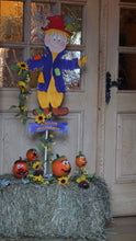 Lade das Bild in den Galerie-Viewer, Vogelscheuche aus Holz Dekoidee für Zuhause, Kinder basteln Herbstfiguren, Figuren aus Holz basteln, Dekoration für den Herbst, Vogelscheuche malen, basteln mit Kindern, Holzbastelartikel, Bastelzubehör aus Holz, Figuren aus Holz malen, Dekoidee für Zuhause, Kinder basteln Herbstfiguren, Dekoration für den Herbst, Bastelzubehör aus Holz, basteln mit Kindern, Figuren aus Holz basteln, Holzbastelartikel, Vogelscheuche malen, Figuren aus Holz malen, DAH 4970